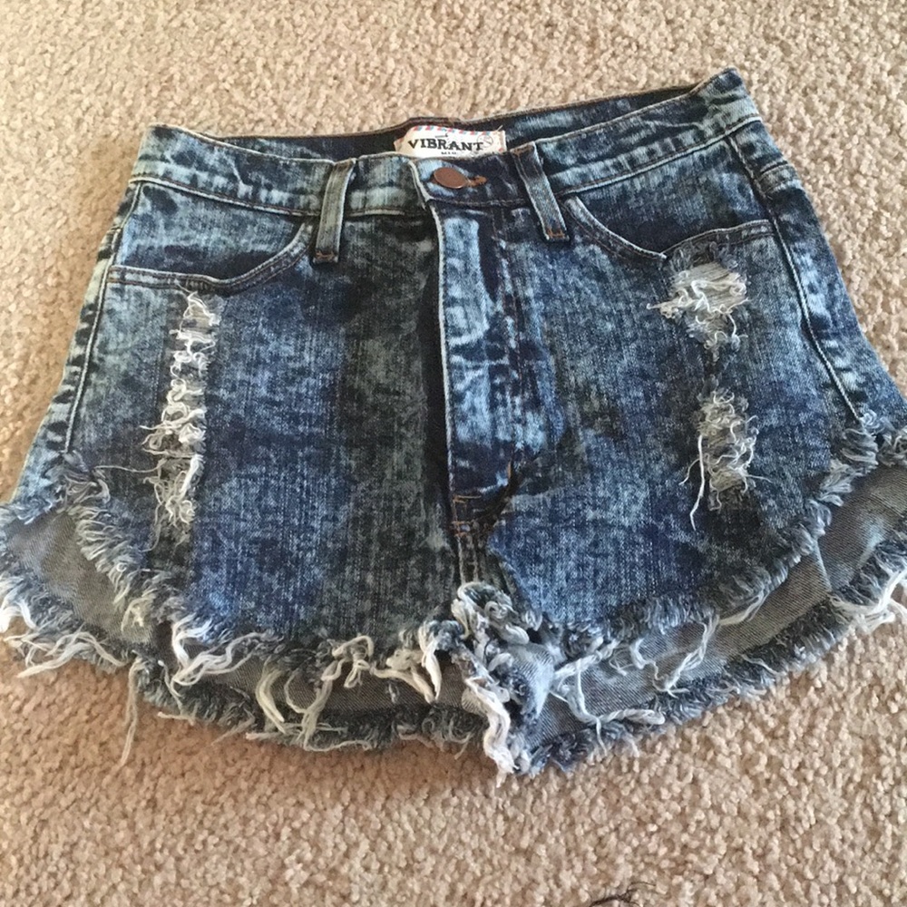 TOBI. DARK WASH HIGH WAISTED JEANS
